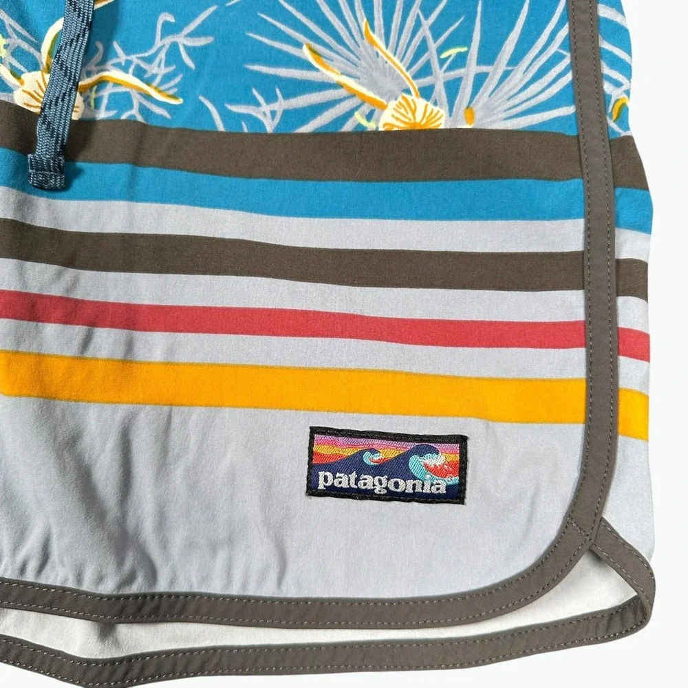 Patagonia Board Shorts Mens 32 Blue Multicolor Scallop‎ Hem Floral Striped Print